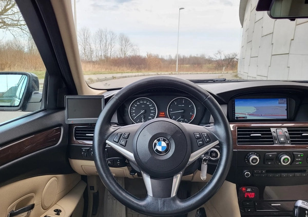 BMW Seria 5 cena 27800 przebieg: 422000, rok produkcji 2009 z Bełchatów małe 529